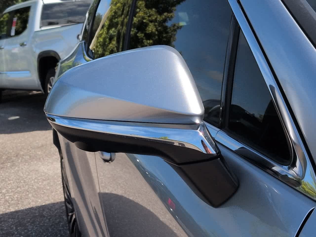 Used 2024 Iridium Lexus Premium Plus image 12