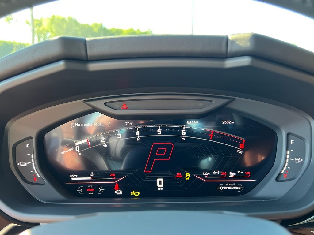 Used 2025 Black Lamborghini SE image 20