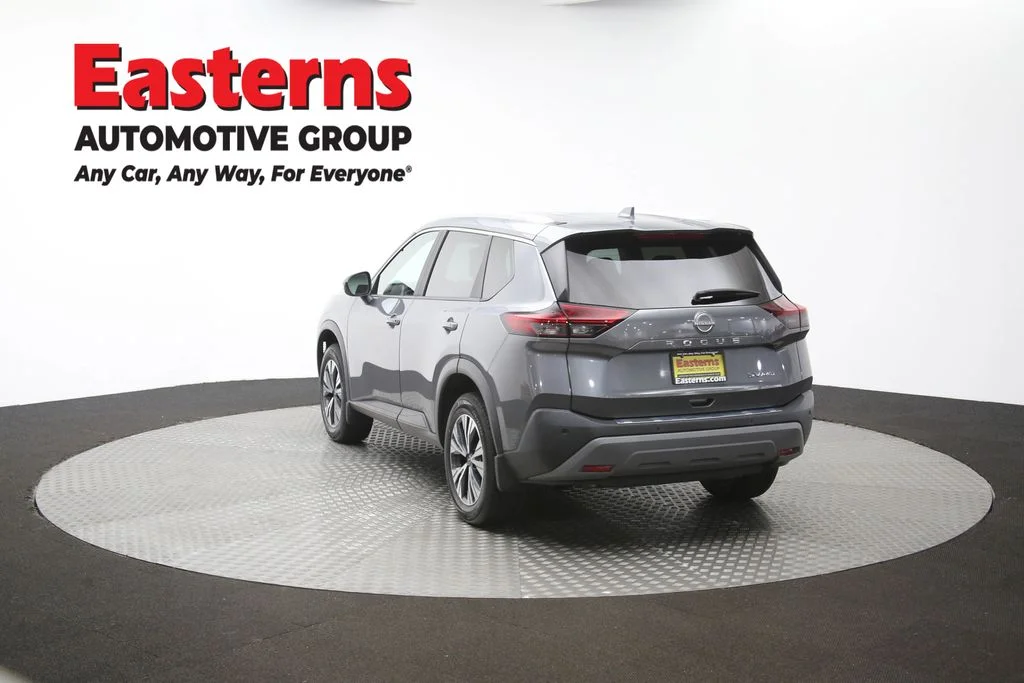 Used 2023 Gray Nissan SV image 66