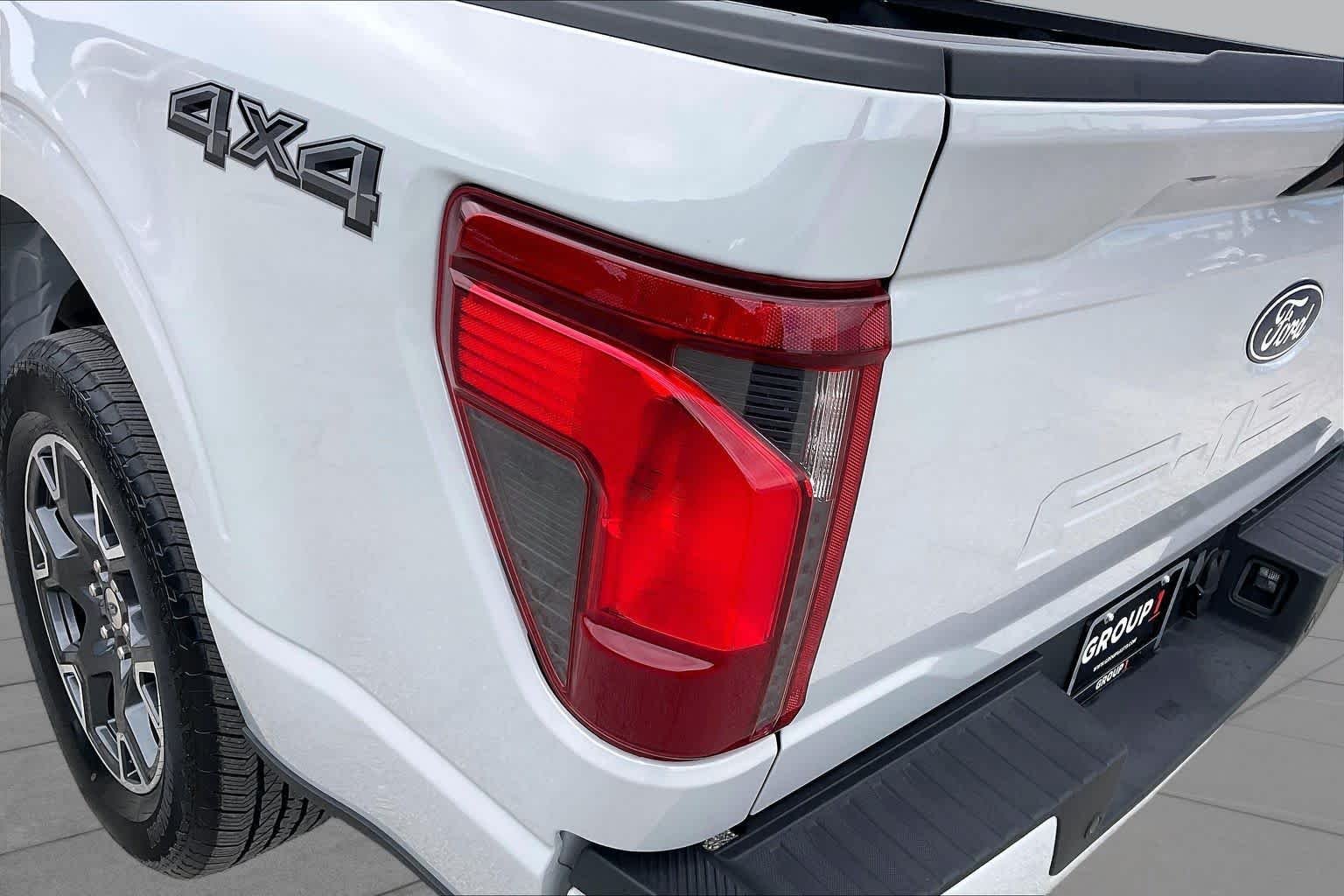 Used 2024 Avalanche Ford STX image 28