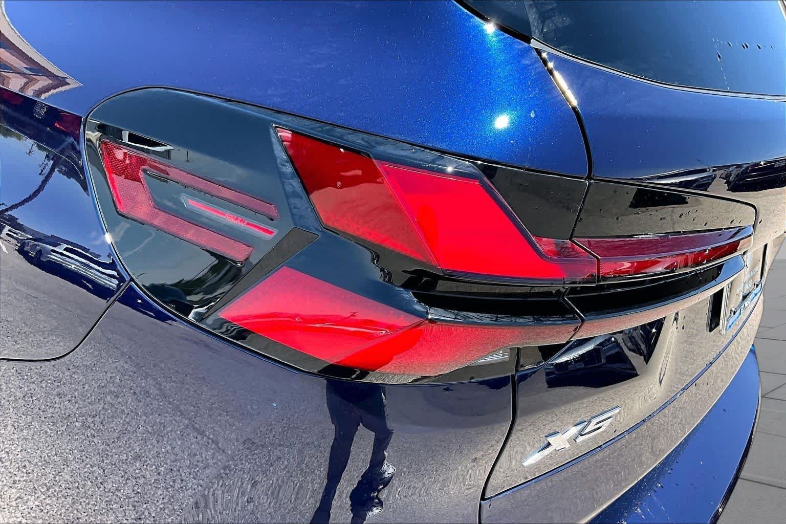 New 2026 Tanzanite Blue II Metallic BMW xDrive40i image 14