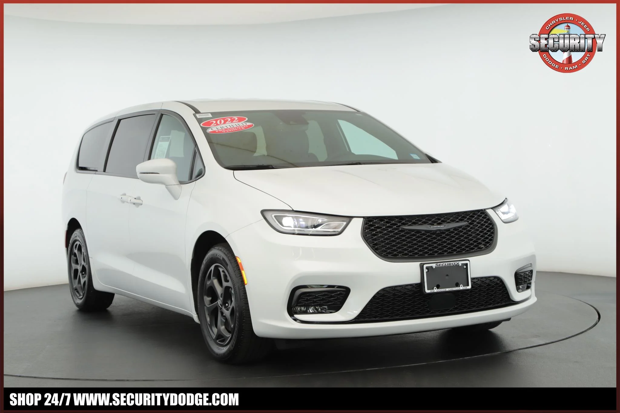 2022 Chrysler Pacifica Hybrid Touring L Hybrid's photo