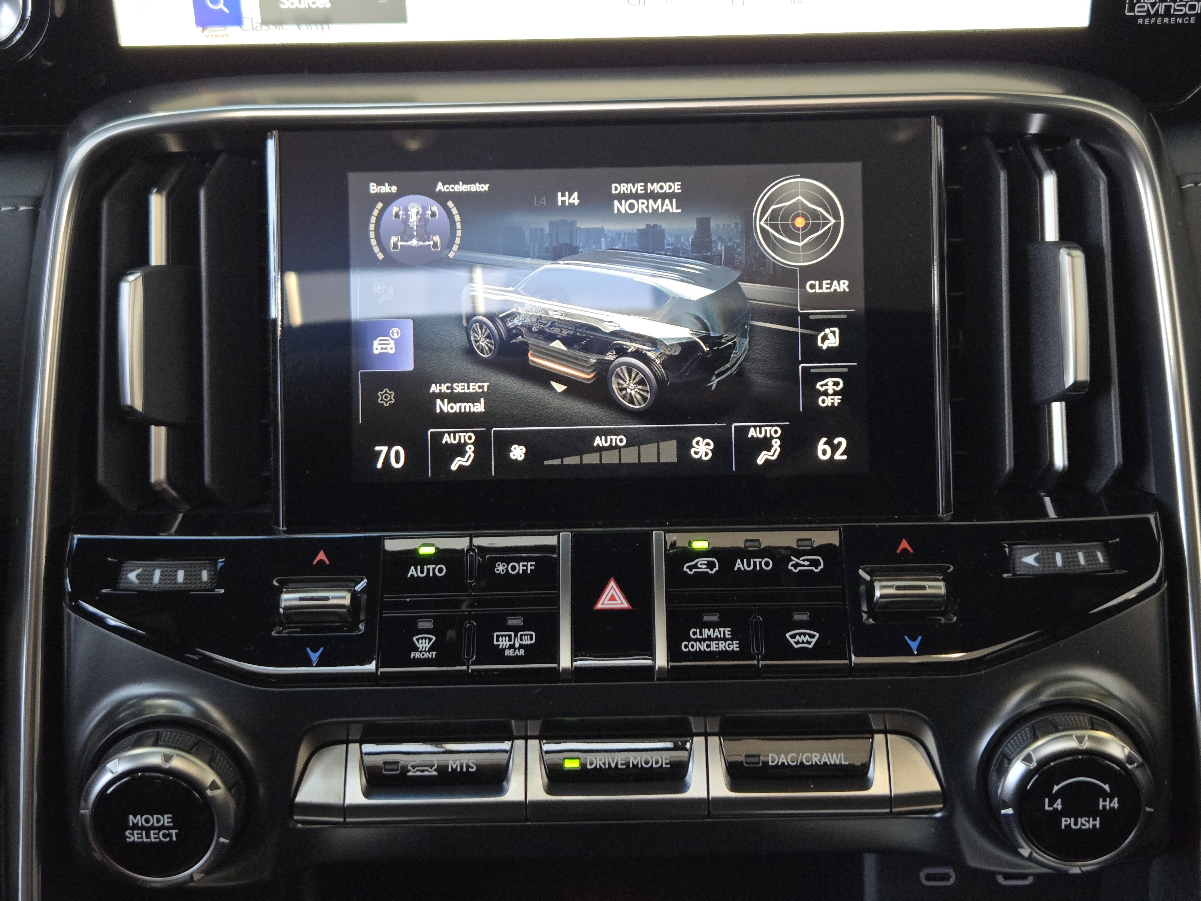 2026 Lexus LX 700h Luxury - Photo 13