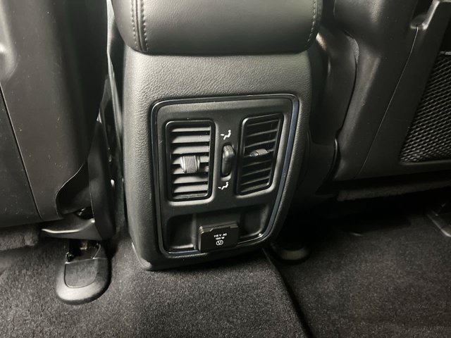 Used 2021 Billet Silver Metallic Clearcoat Jeep Laredo X image 12