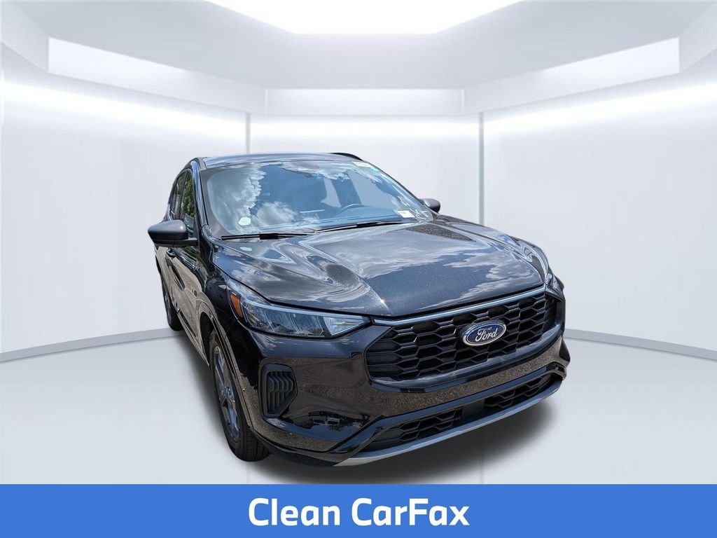Used 2024 Black Metallic Ford ST-Line image 5