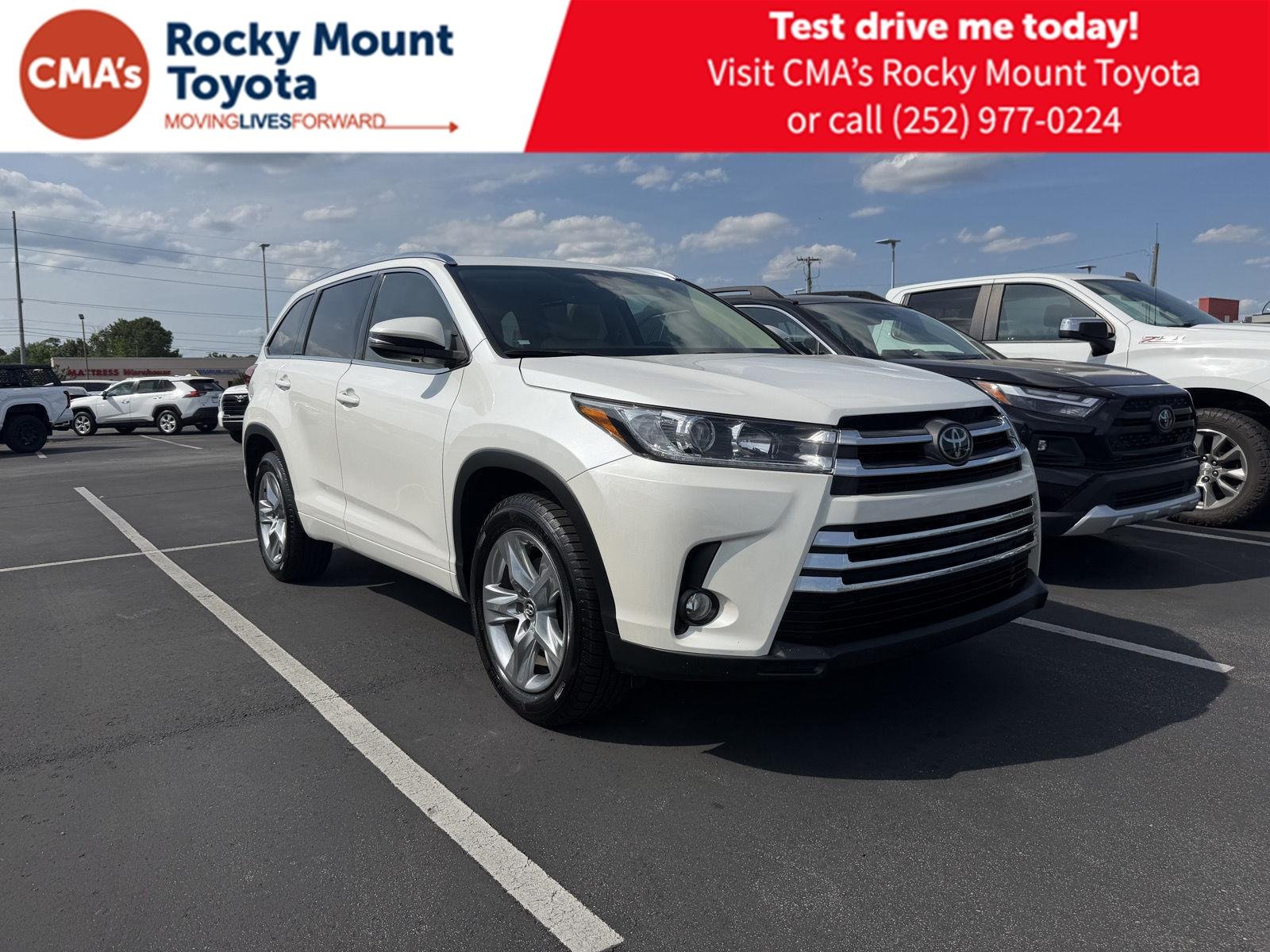 Used 2017 Blizzard Pearl Toyota Limited image 1