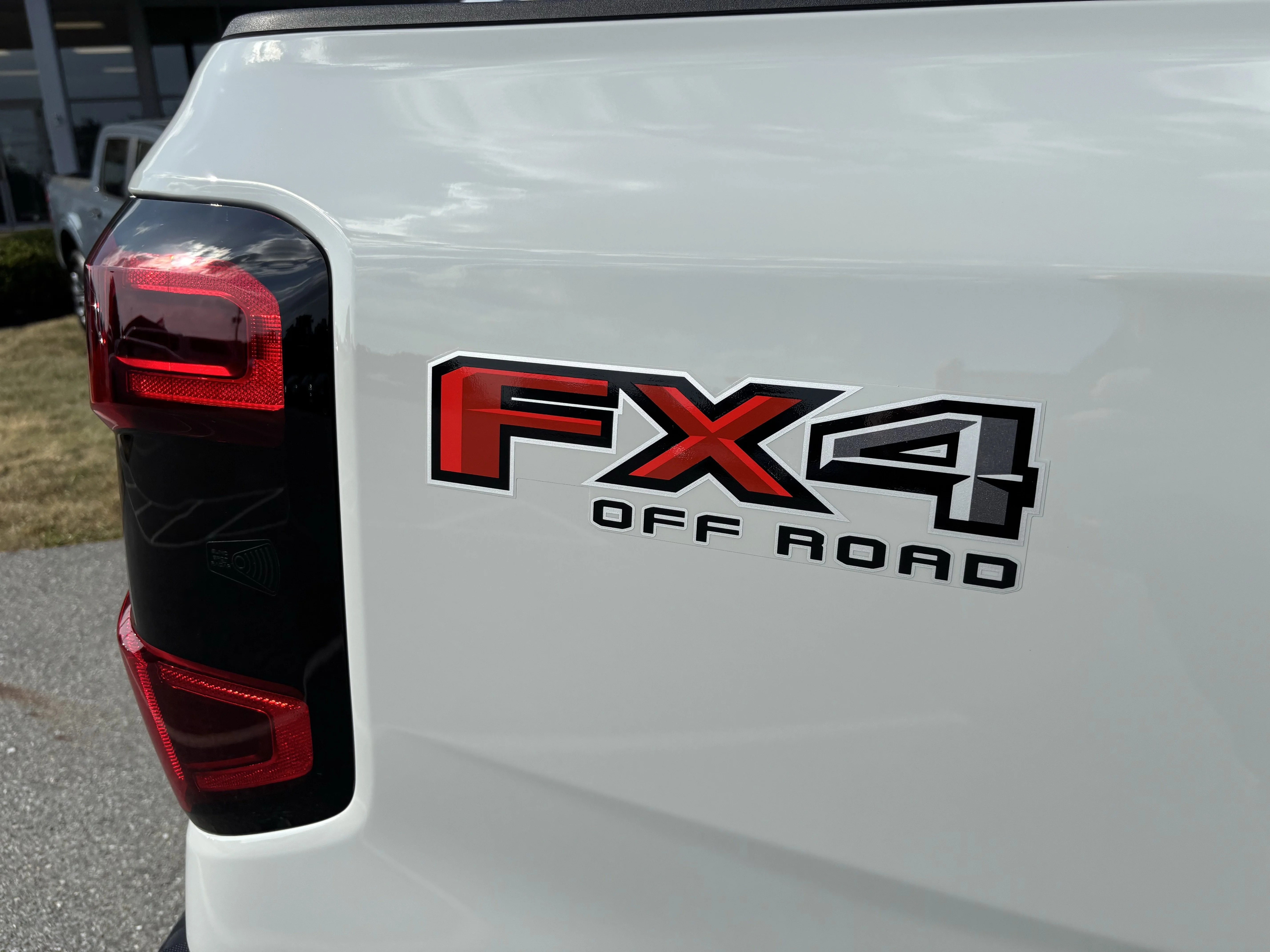 New 2026 Avalanche Ford XLT image 27