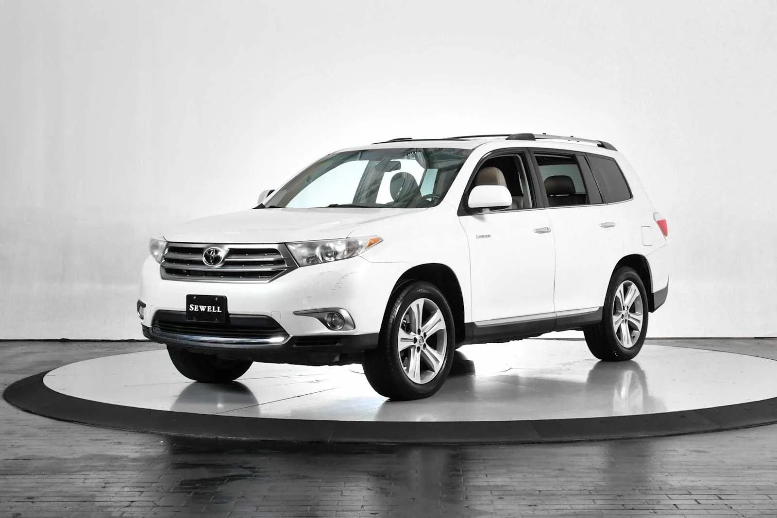 2011 Toyota Highlander's photo