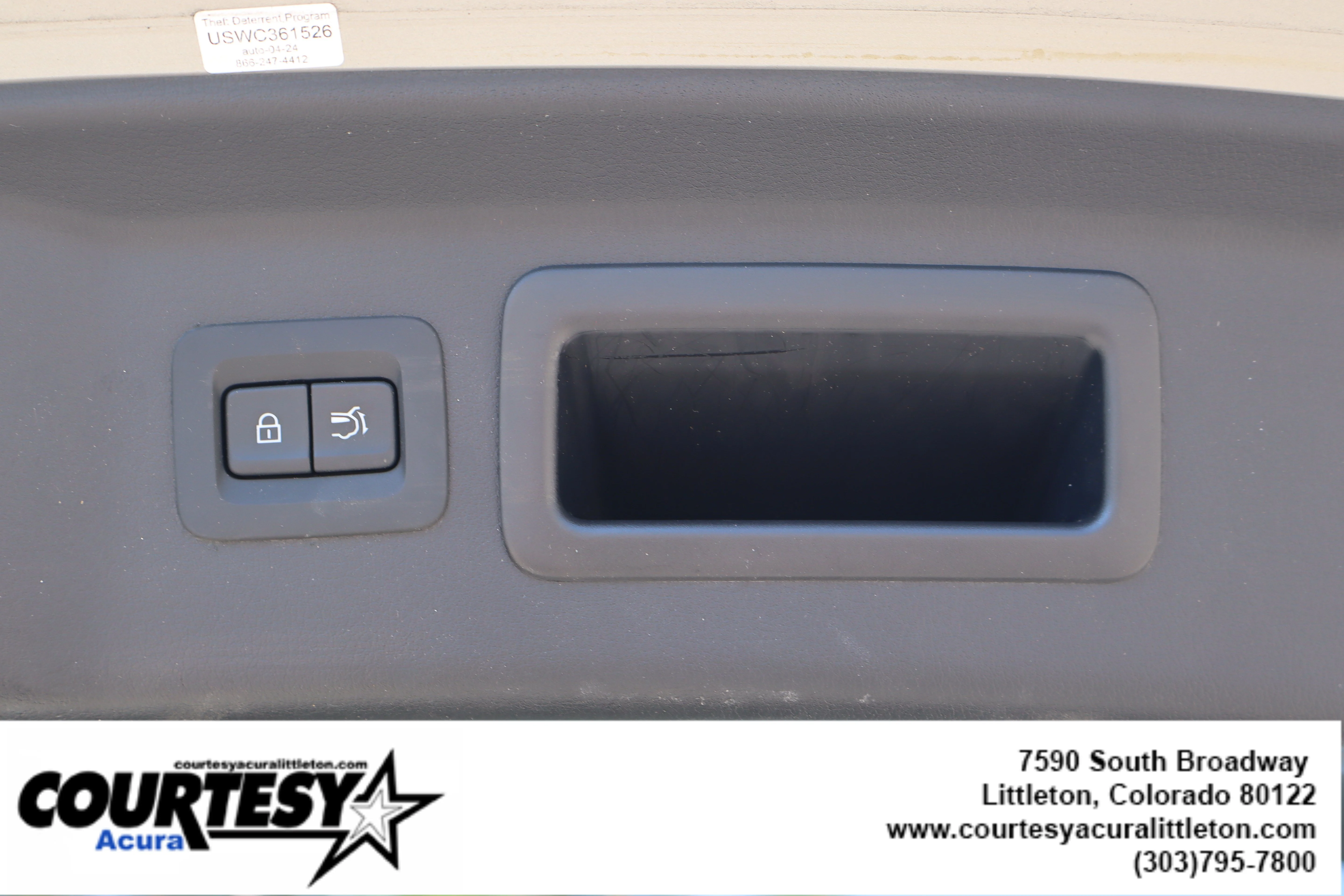 Used 2024 Platinum Quartz Mazda Preferred image 30