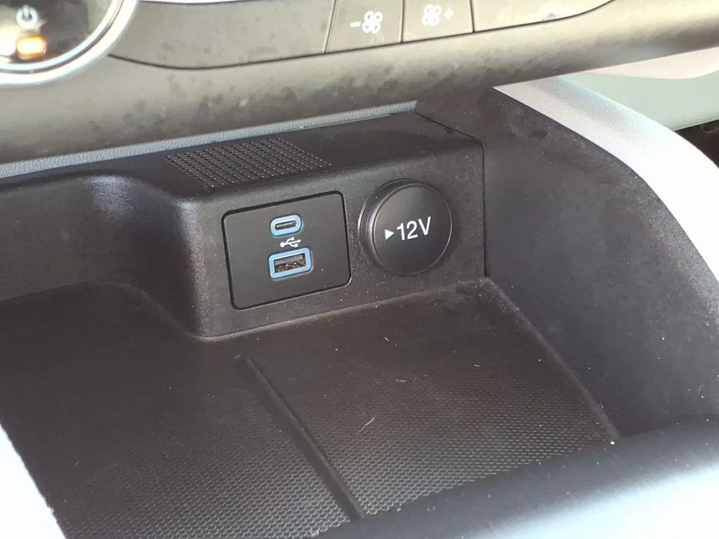 Used 2023 Silver Ford Active image 19