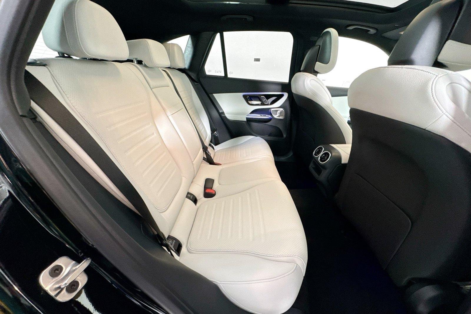 New 2026 Black Mercedes-Benz GLC 300 image 25
