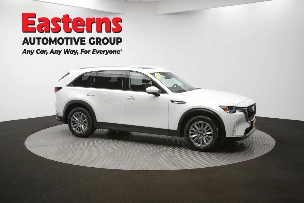 Used 2024 White Mazda Preferred image 50