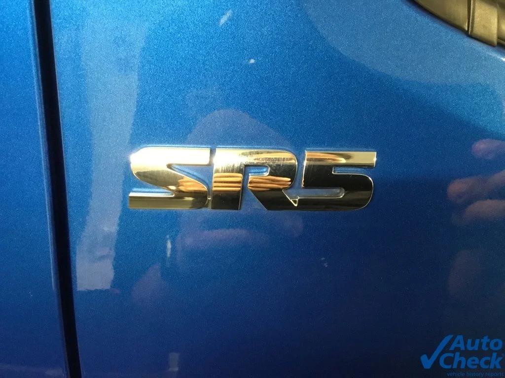 Used 2017 Blue Toyota SR5 image 10