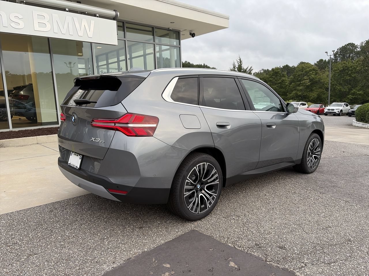 New 2026 Skyscraper Grey Metallic BMW 30 xDrive image 8