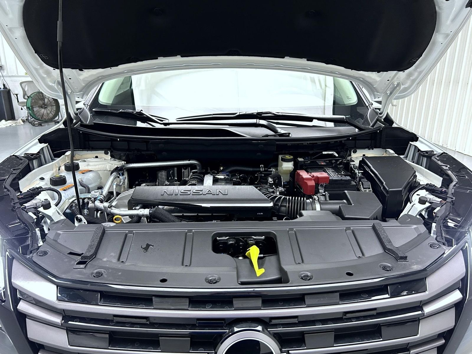 New 2026 Everest White Pearl TriCoat Nissan SV image 24