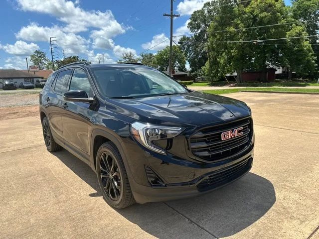 Used 2020 Black GMC SLT image 2