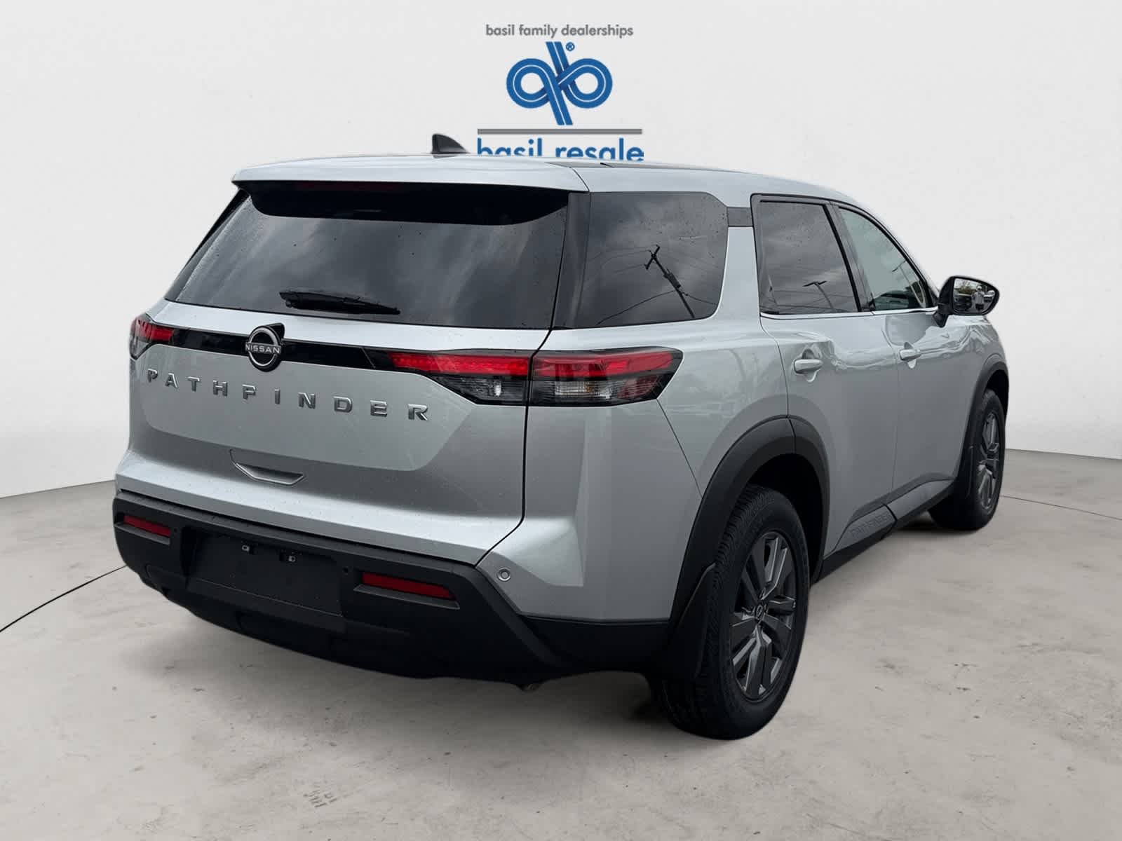 Used 2024 Brilliant Silver Metallic Nissan S image 6