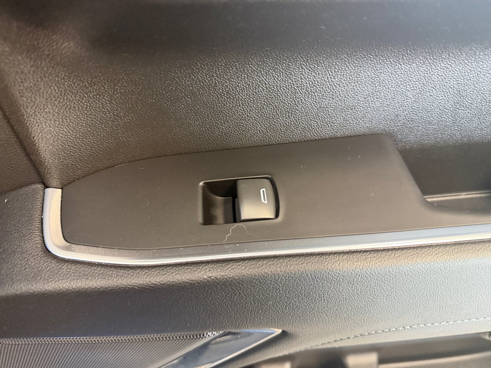 Used 2025 Riptide Blue Metallic Chevrolet LT image 31