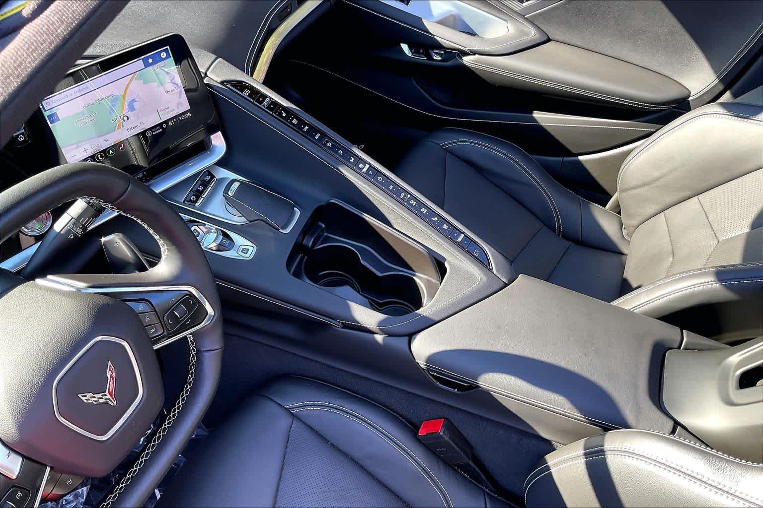 2022 Chevrolet Corvette 2LT - Photo 18