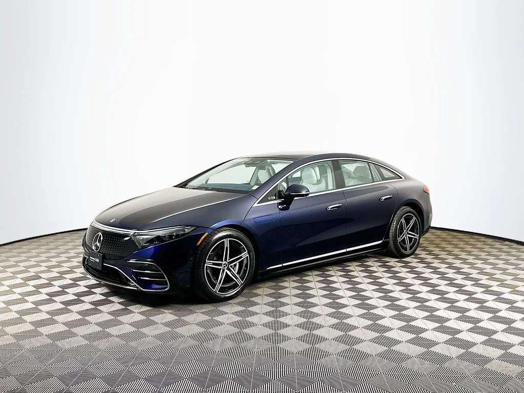 Used 2023 Blue Mercedes-Benz 450 image 2