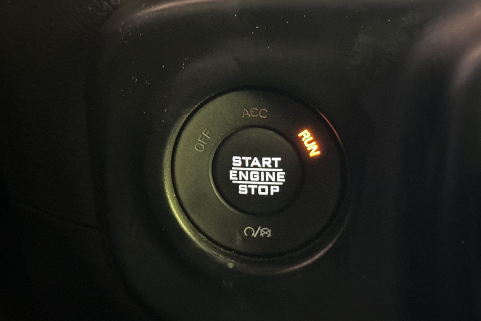 Used 2022 Gray Jeep Mojave image 29