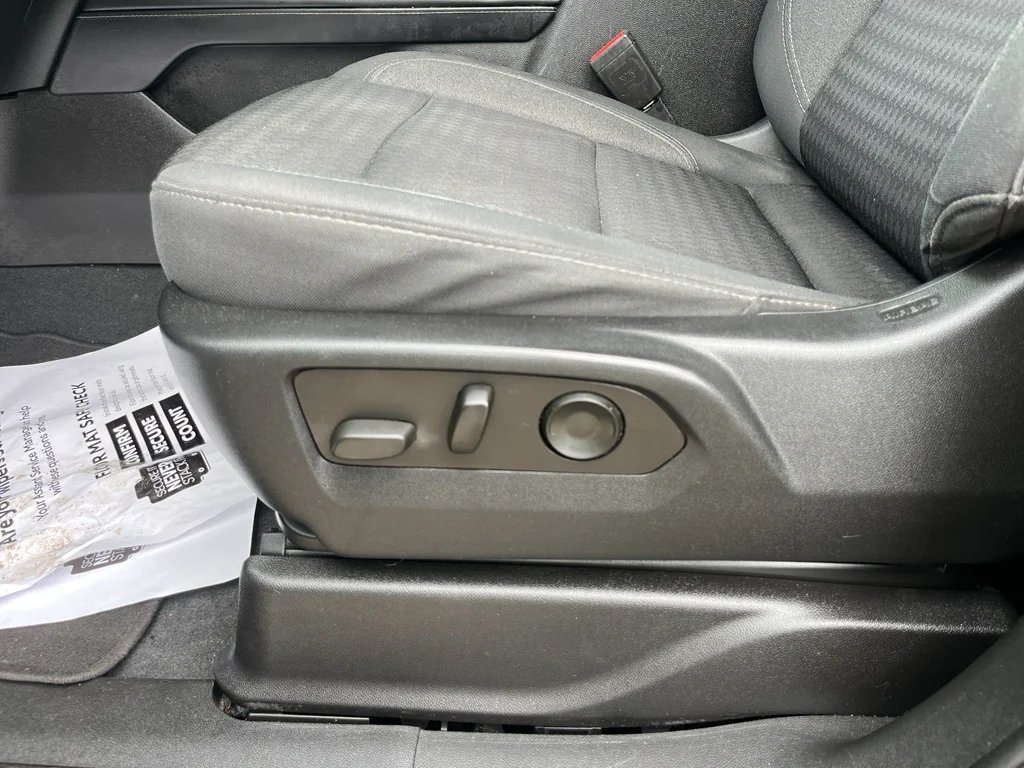 Used 2023 Black Chevrolet LS image 18