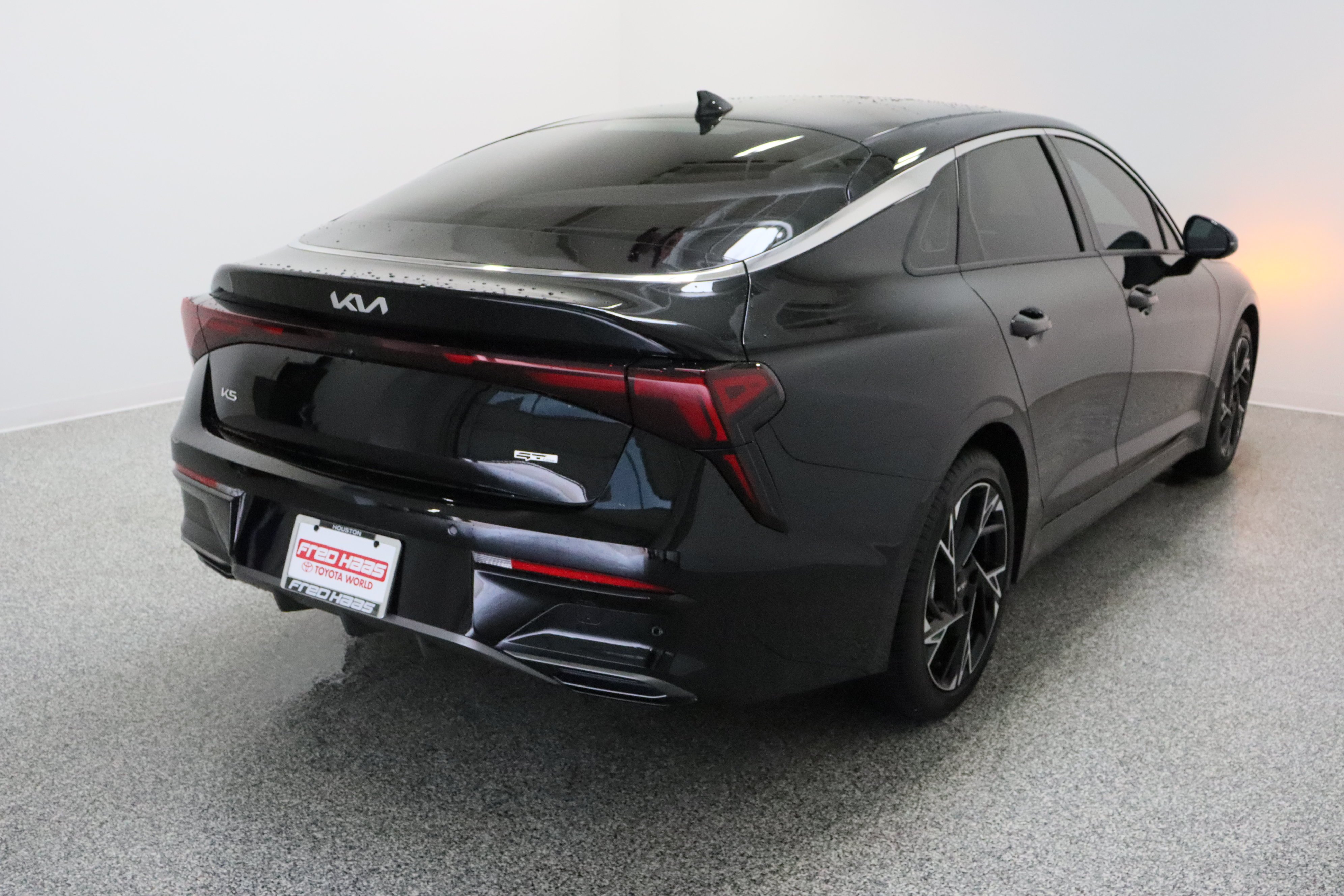 Used 2026 Aurora Black Pearl Kia GT-Line 2.5L image 7