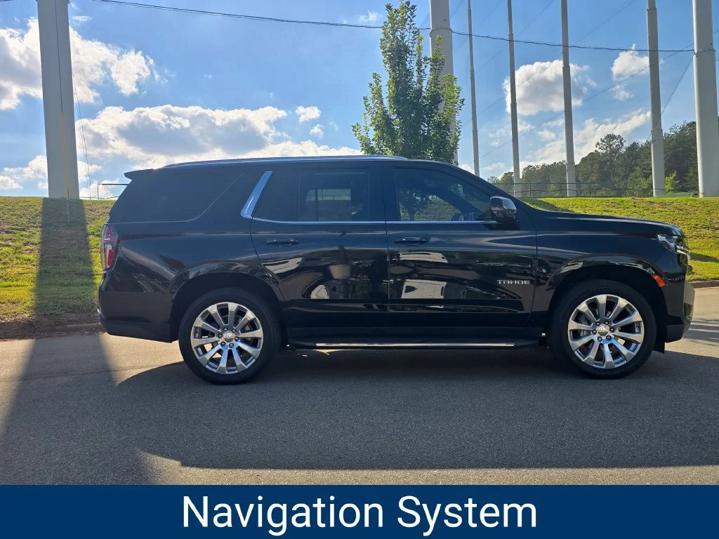 Used 2022 BLACK Chevrolet LT image 2