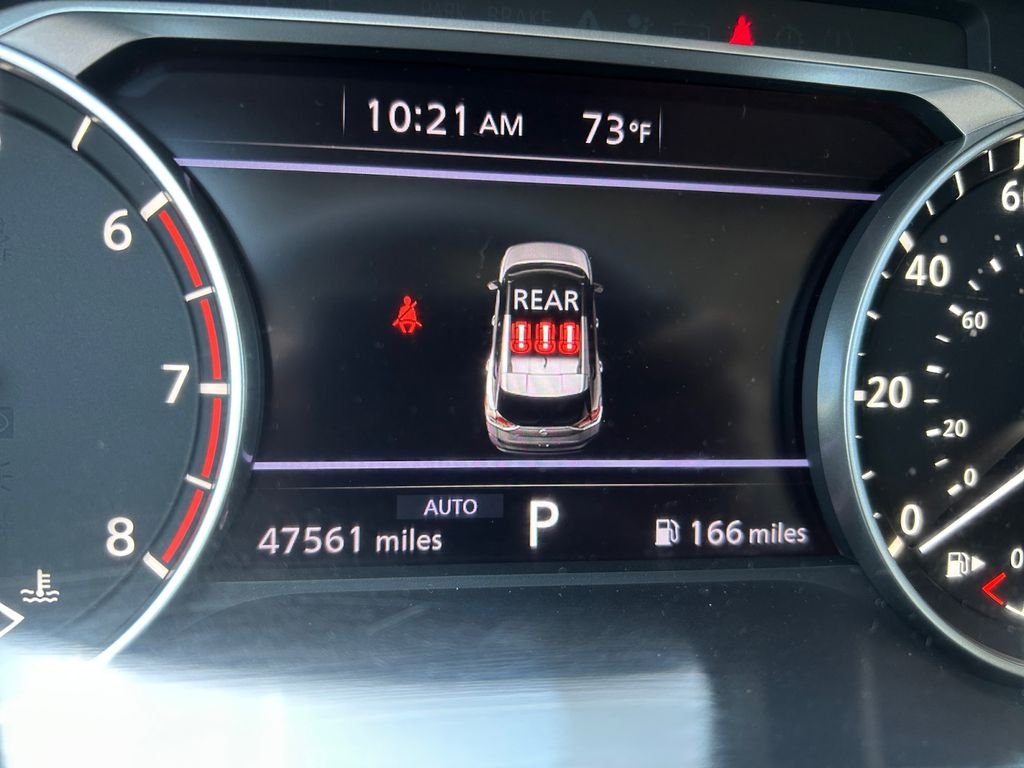 Used 2023 White Nissan SL image 10