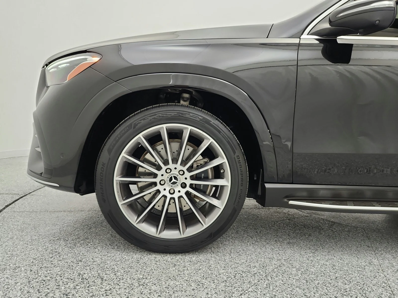 Used 2024 Black Mercedes-Benz GLE 350 4MATIC® SUV image 18