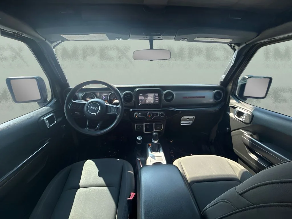 Used 2020 Green Jeep Sport image 7