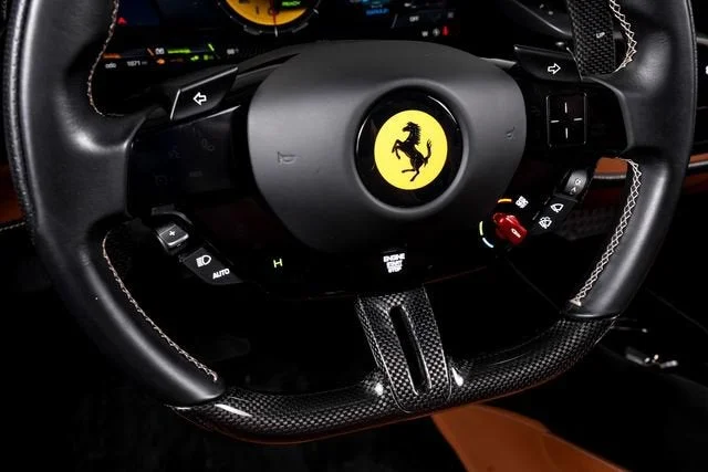 Used 2024 Grigio Alloy Ferrari  image 32