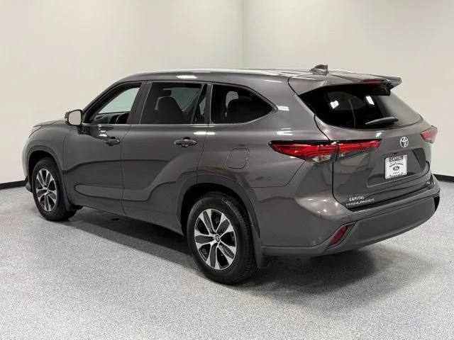 Used 2023 Gray Toyota XLE image 9