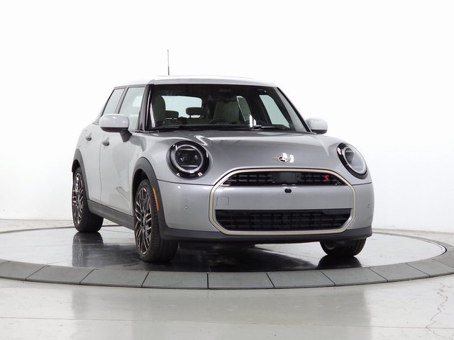 Pre-Owned 2025 MINI Cooper S Iconic 4D Hatchback in Schaumburg