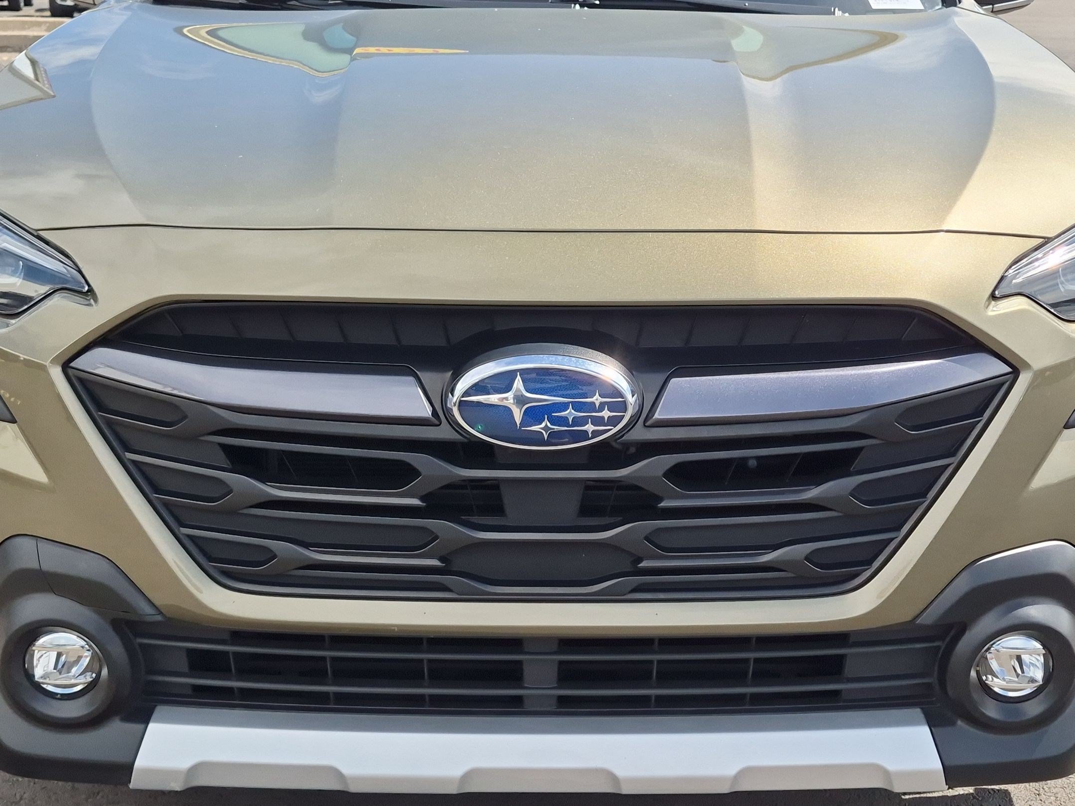 Used 2024 Autumn Green Metallic Subaru Limited image 10