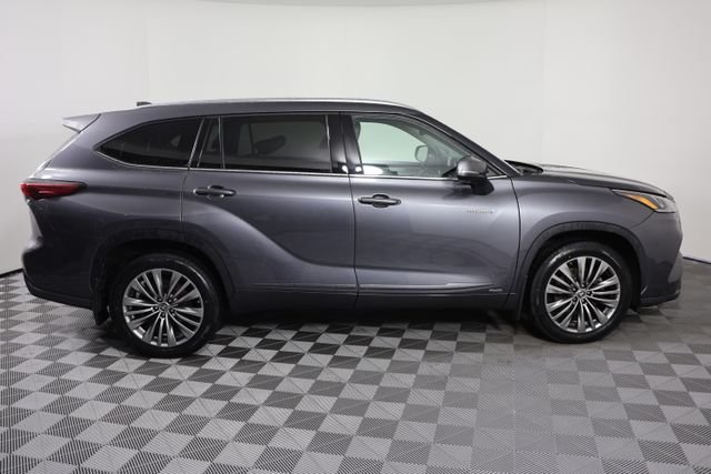 Used 2021 Gray Toyota Platinum image 9