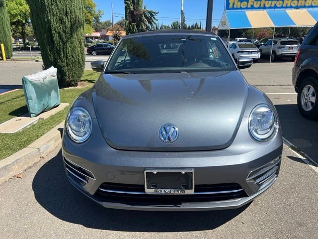 Used 2018 Gray Volkswagen 2.0T S image 2