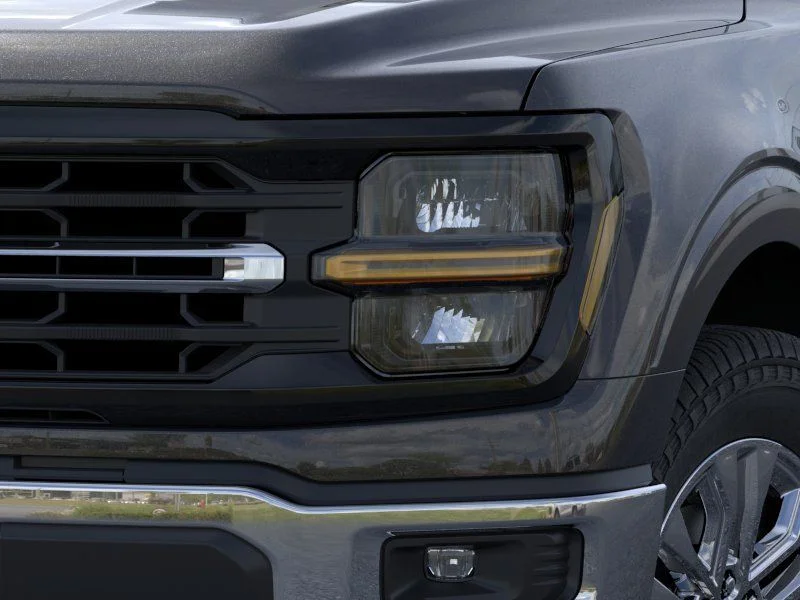 New 2026 Agate Black Metallic Ford XLT image 18