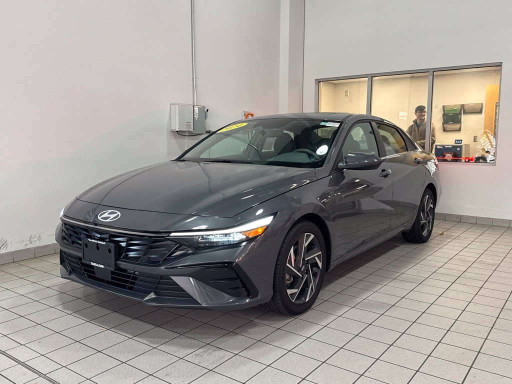 2024 Hyundai Elantra SEL - Photo 11