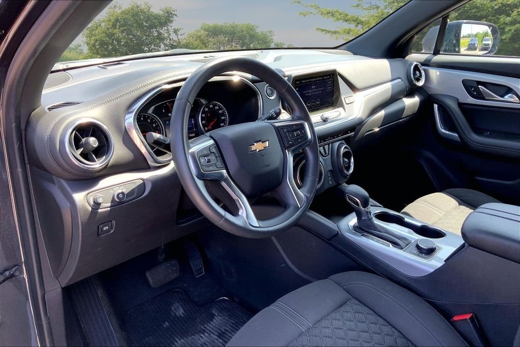 Used 2021 Gray Chevrolet LT image 17