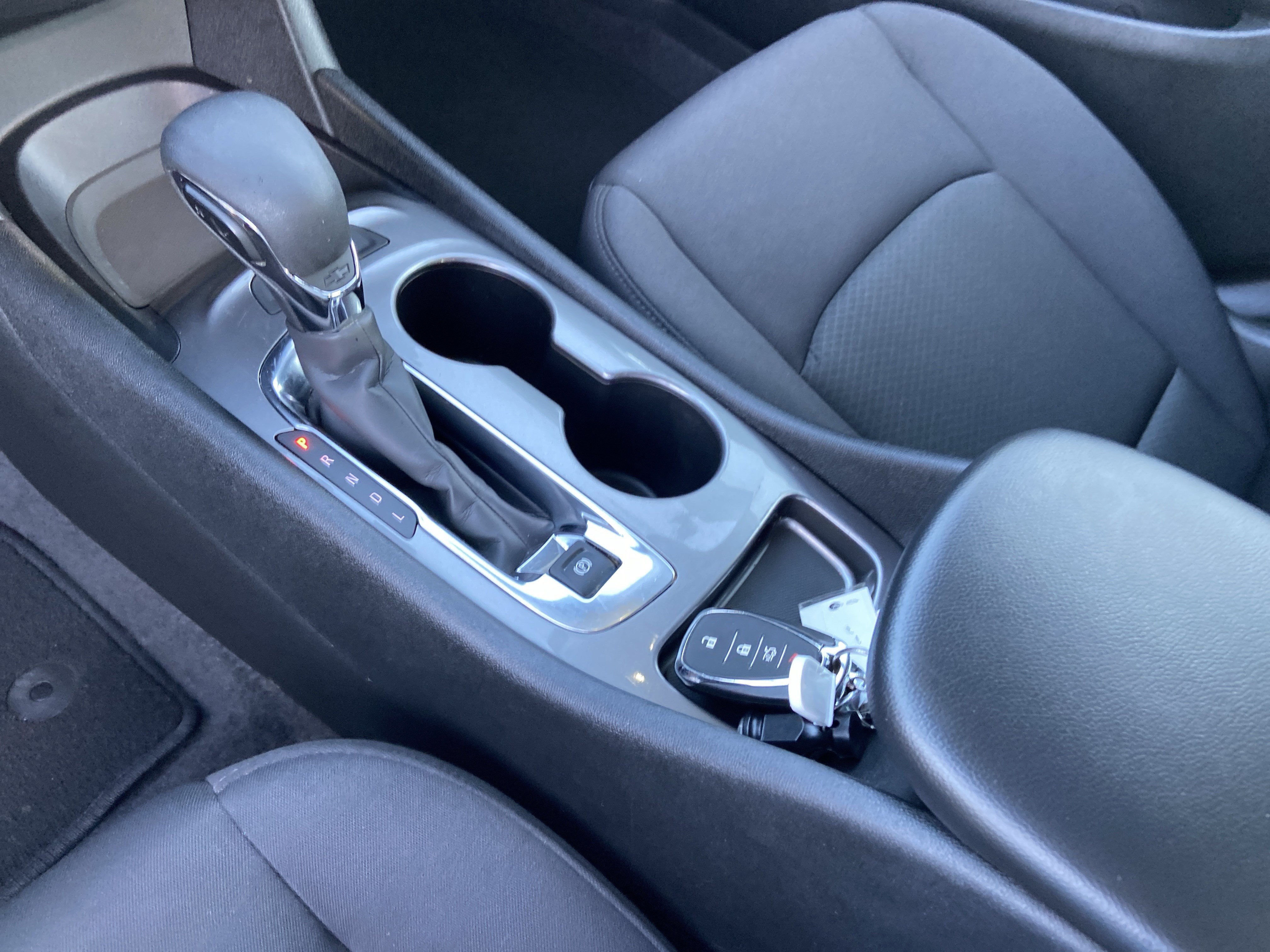 Used 2024 Summit White Chevrolet LS image 38