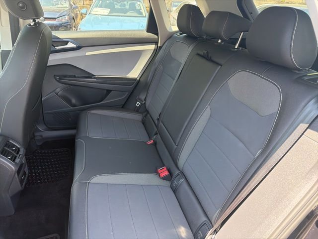 Certified Used 2024 Black Volkswagen 1.5T SE image 12