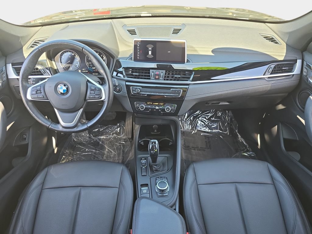 Used 2021 Black BMW sDrive28i image 10