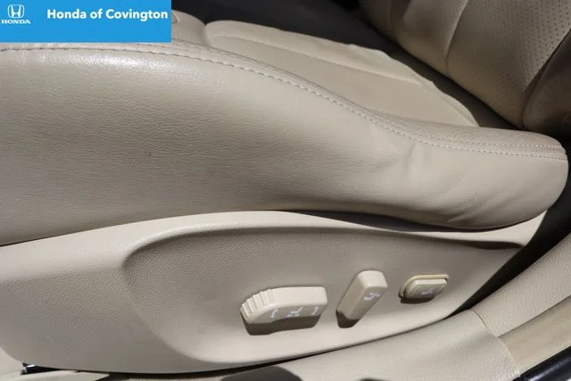 Used 2007 Ivory Pearl INFINITI Journey image 18