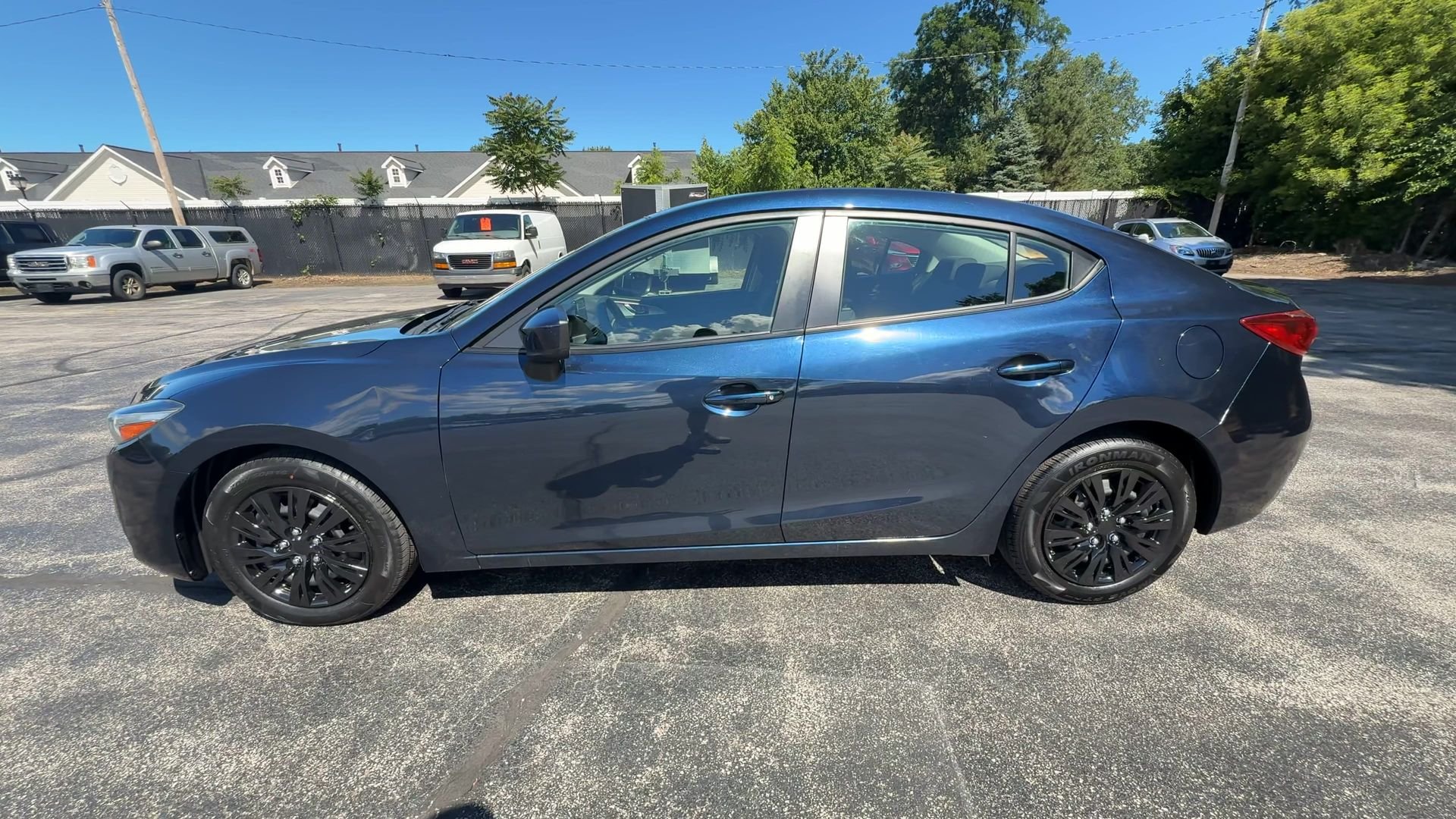 Used 2018 Blue Mazda Sport image 5