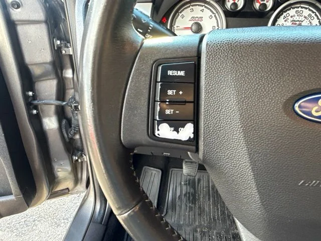 Used 2010 Gray Ford SES image 22