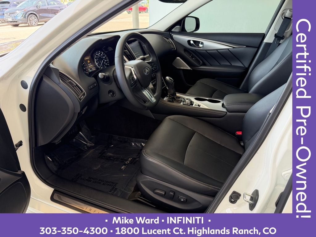 Used 2023 White INFINITI LUXE image 4