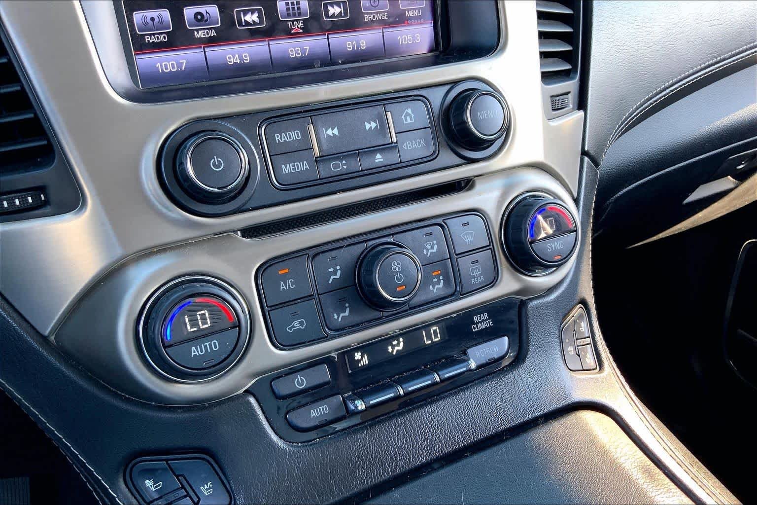 Used 2016 Onyx Black GMC Denali image 32