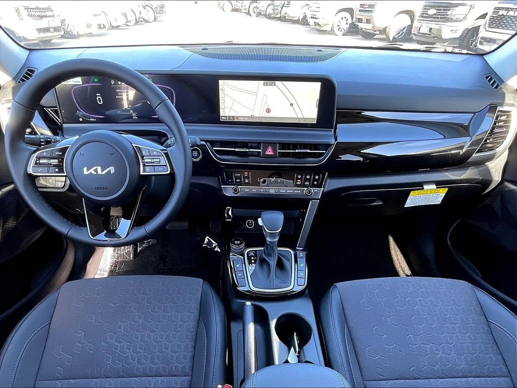 New 2026 Fusion Black Kia S image 11