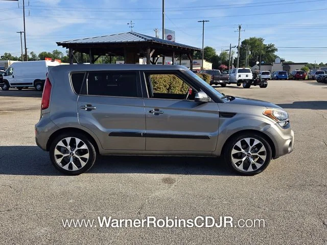 Used 2012 Silver Kia Exclaim image 15